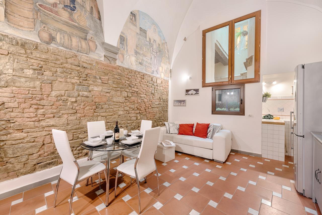 شقة Santo Spirito Frescos By Mmega فلورنس المظهر الخارجي الصورة